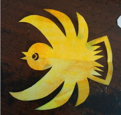 【剪纸教程】幼儿剪纸小鸟的方法-飞翔的小鸟-正解网