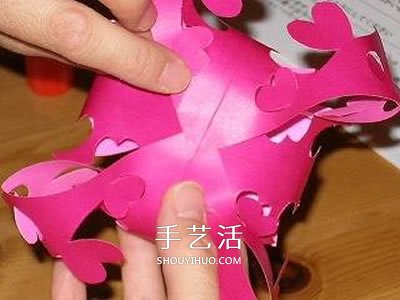 【剪纸教程】剪纸花朵挂饰的步骤图-正解网