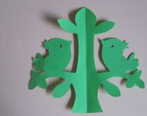 【剪纸教程】儿童剪纸小鸟的步骤图解-大树和小鸟-正解网